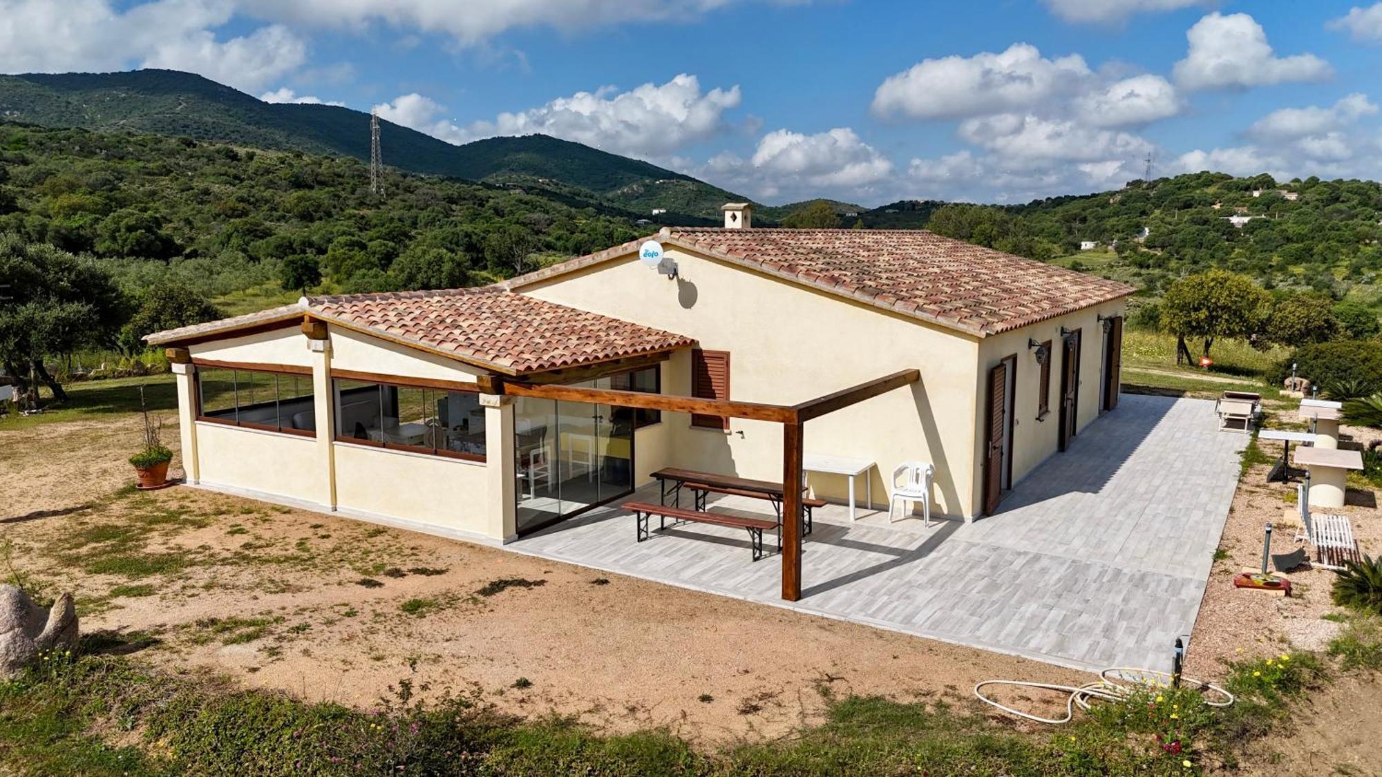 Molti Mari Bed & Breakfast 2*