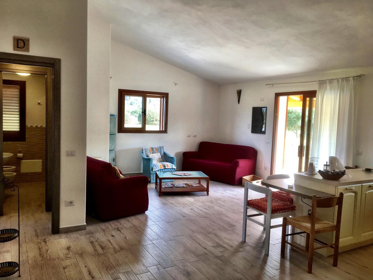 Molti Mari Bed & Breakfast